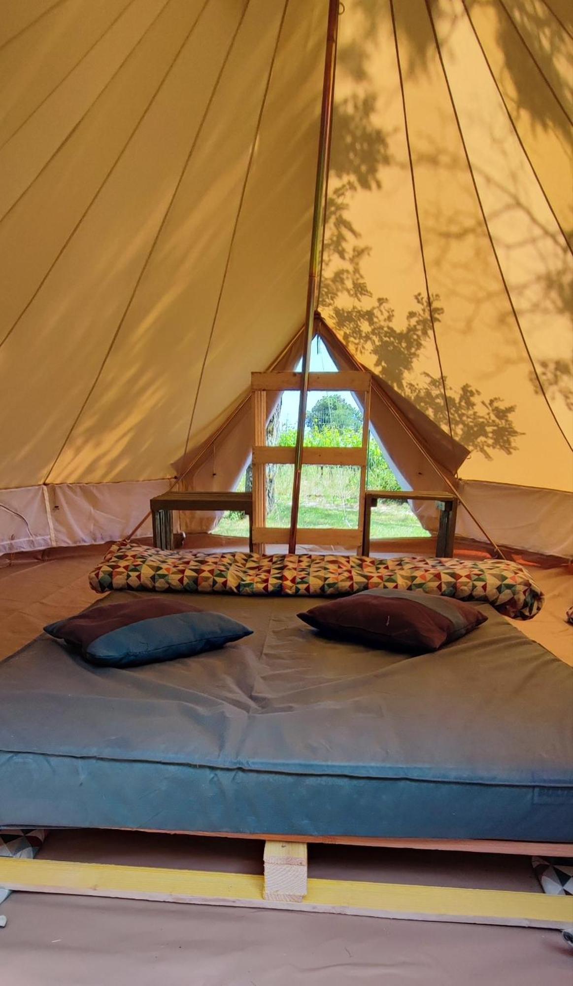 Camping Carrefour De L'Ardeche Saint-Remeze エクステリア 写真